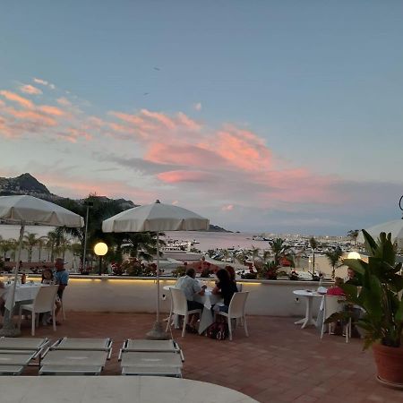Hotel Panoramic ジャルディーニ・ナクソス エクステリア 写真