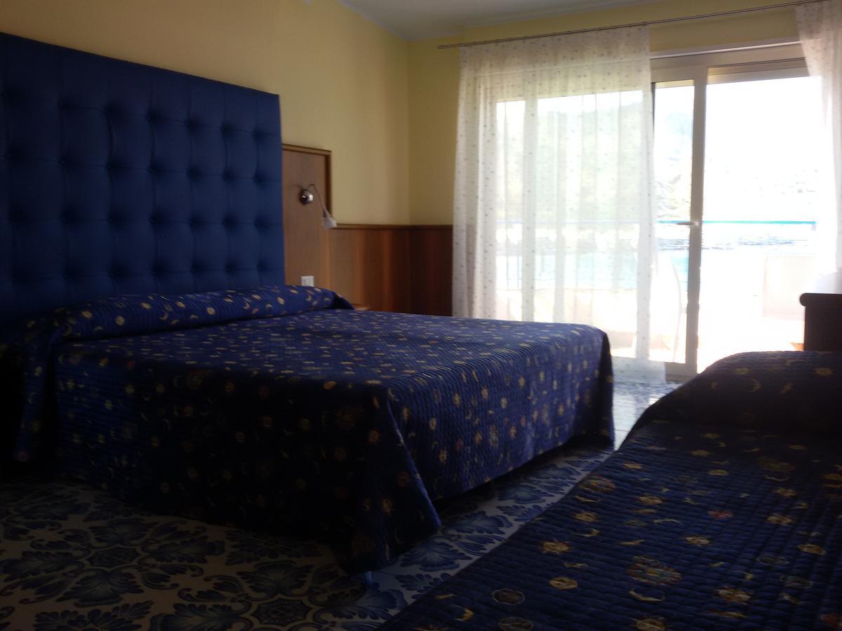 Hotel Panoramic ジャルディーニ・ナクソス エクステリア 写真
