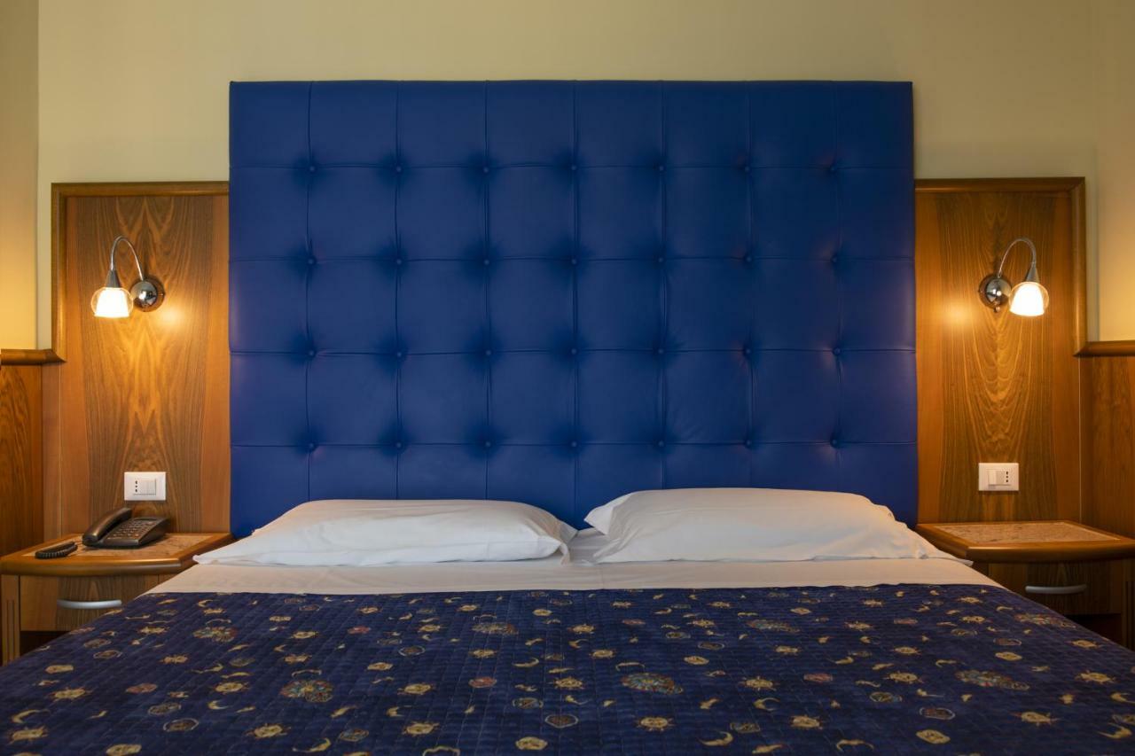 Hotel Panoramic ジャルディーニ・ナクソス エクステリア 写真